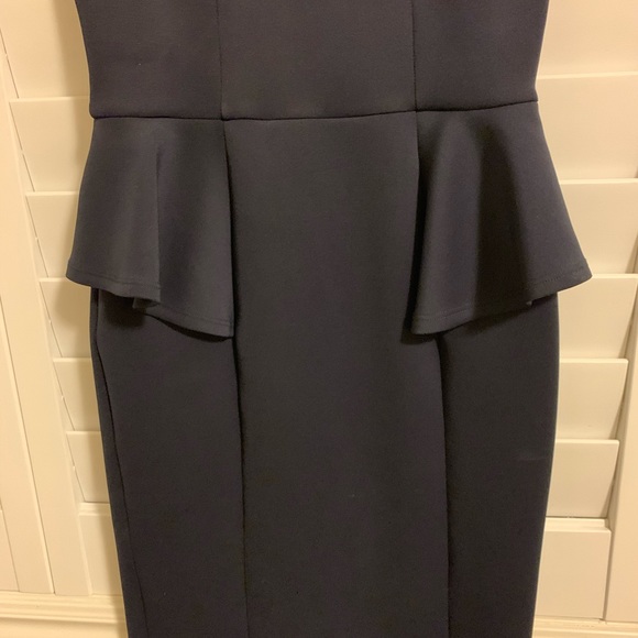 Peplum dress - Picture 4 of 4